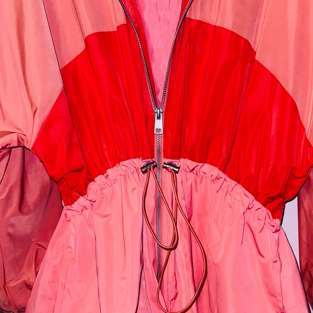 Levi’s Medium Windbreaker/Rain Jacket With Hood - image 3